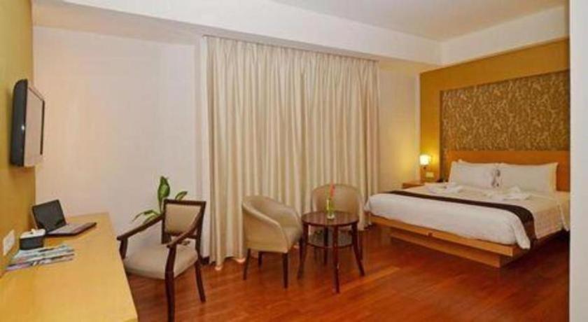 The Axana Hotel Padang  Ngoại thất bức ảnh