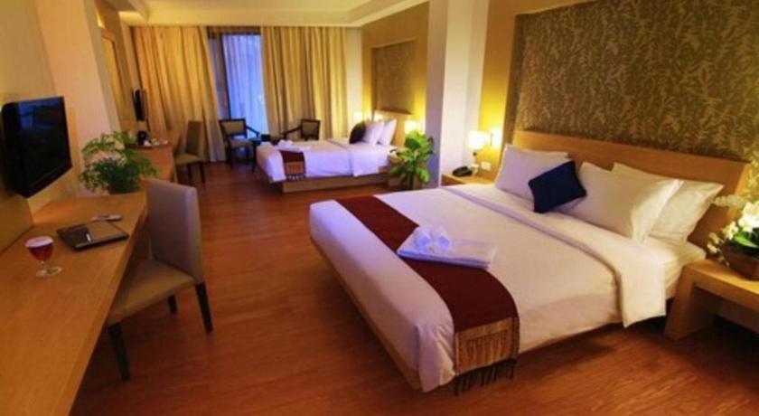 The Axana Hotel Padang  Ngoại thất bức ảnh