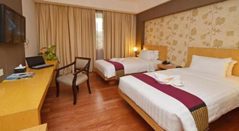 The Axana Hotel Padang  Ngoại thất bức ảnh