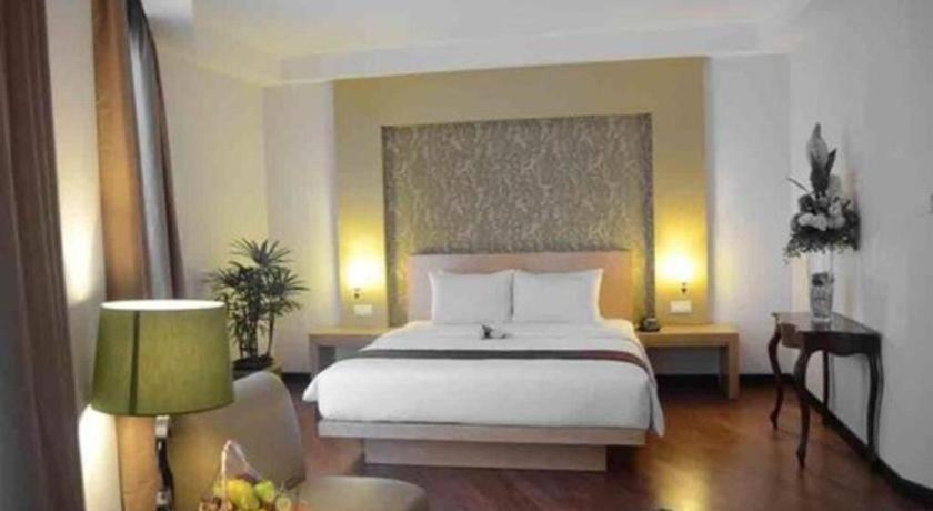 The Axana Hotel Padang  Ngoại thất bức ảnh