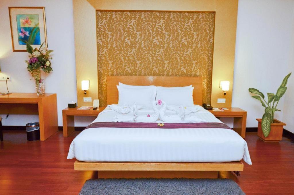 The Axana Hotel Padang  Ngoại thất bức ảnh