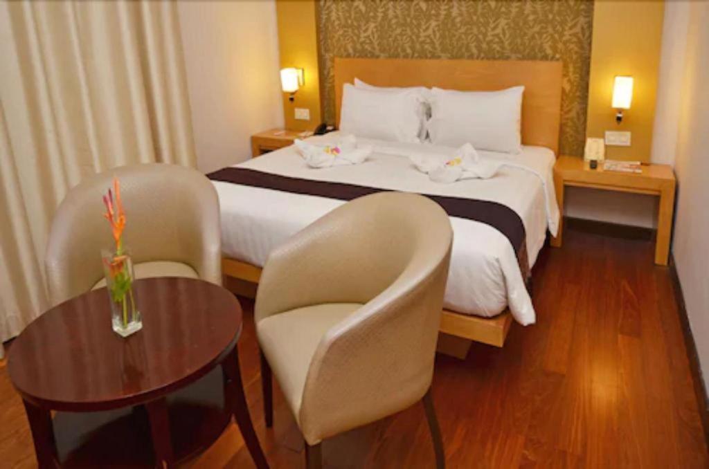 The Axana Hotel Padang  Ngoại thất bức ảnh