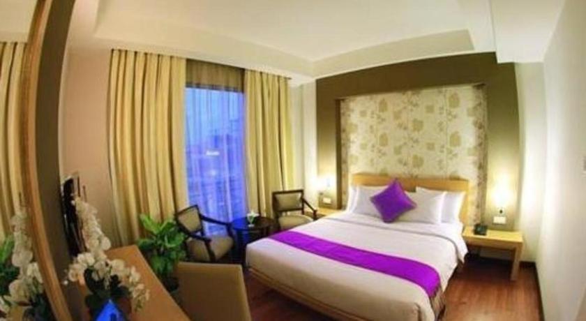 The Axana Hotel Padang  Ngoại thất bức ảnh
