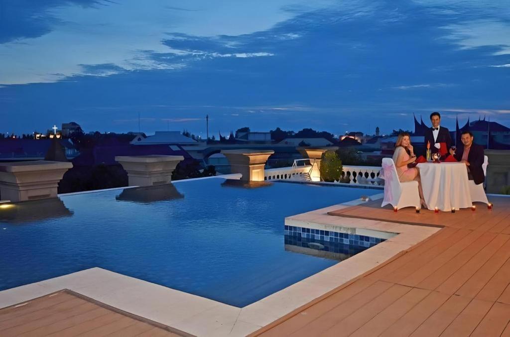 The Axana Hotel Padang  Ngoại thất bức ảnh