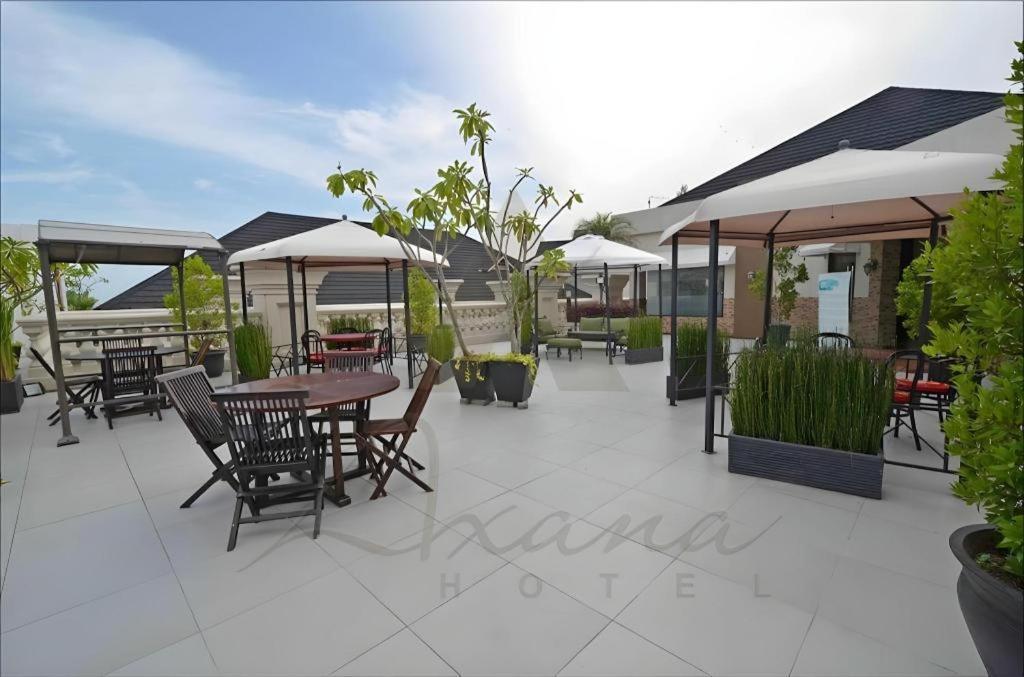 The Axana Hotel Padang  Ngoại thất bức ảnh